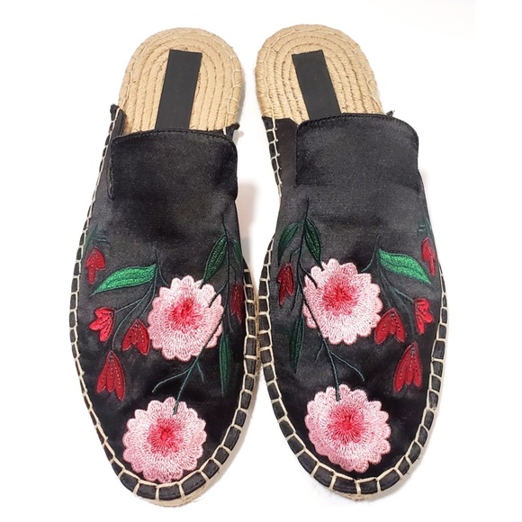 ZARA Floral Slipon Mules - Picture 4 of 7